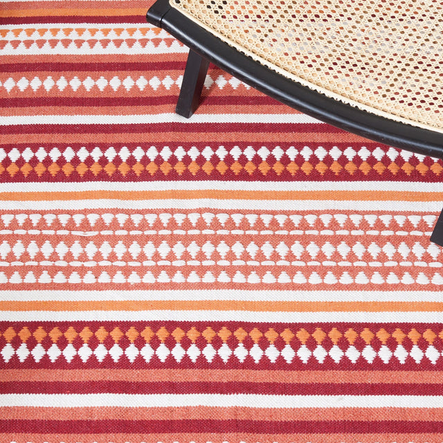 Safavieh Montauk Mtk451P Orange/Ivory Rug.