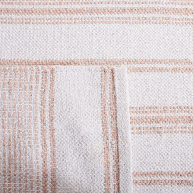 Safavieh Montauk Mtk708U Pink/Ivory Rug.