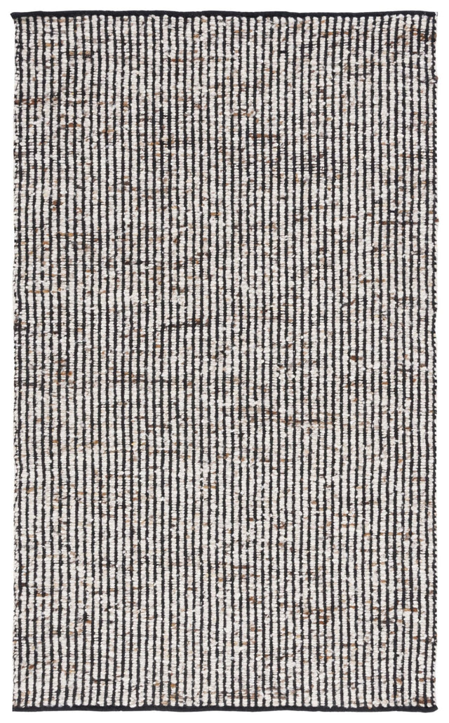 Safavieh Natura Nat331Z Black/Ivory Rug.