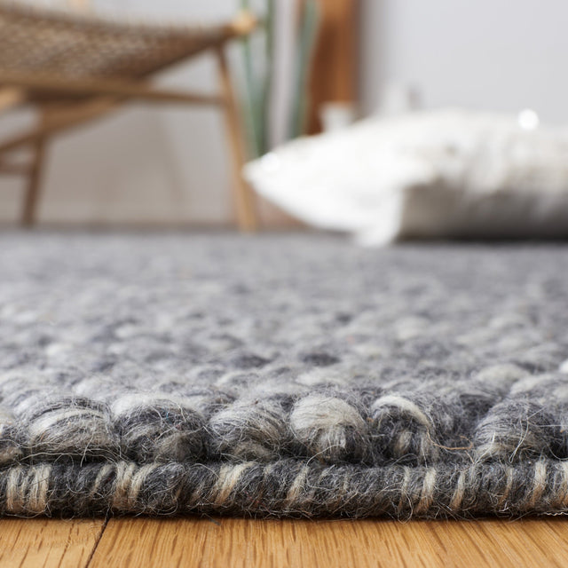 Safavieh Natura Nat620H Dark Grey Rug.
