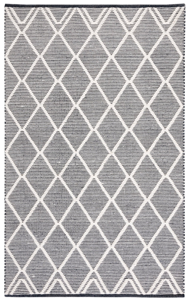 Safavieh Natura Nat832Z Black/Ivory Rug.