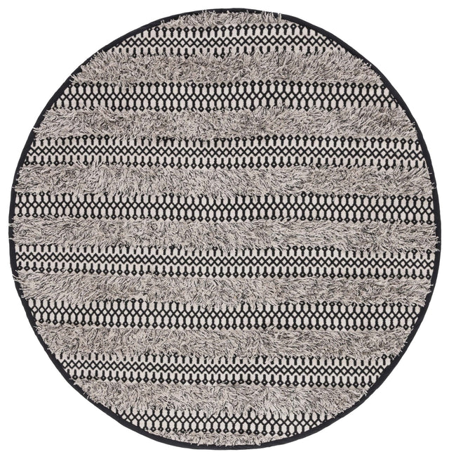 Safavieh Natura Nat927Z Black/Ivory Rug.