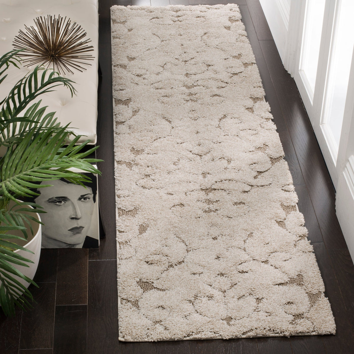 Safavieh Shag Sg470 Cream/Beige Rug.