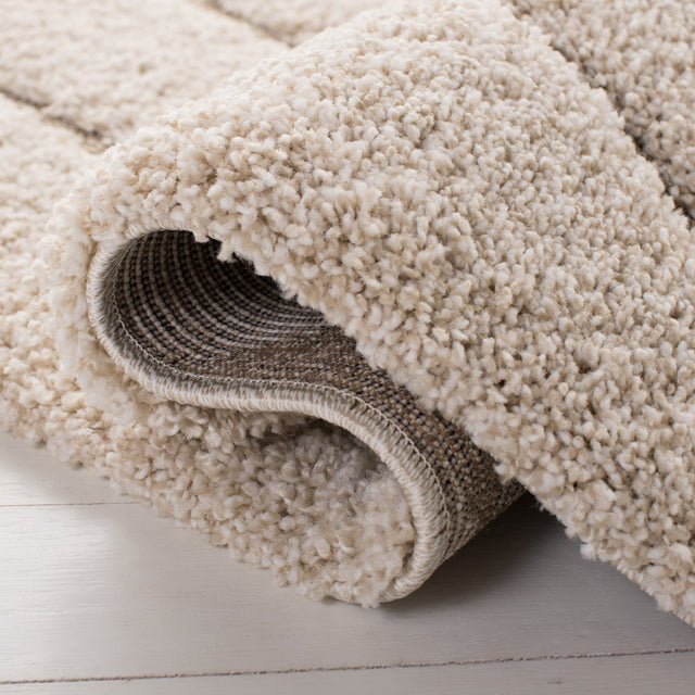 Safavieh Shag Sg472 Cream/Beige Rug.