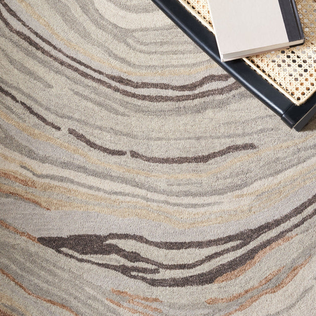 Safavieh Soho Soh678B Beige/Grey Rug.