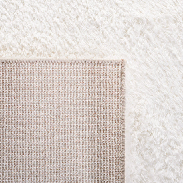 Safavieh Tahoe Shag Tho670A White Rug.