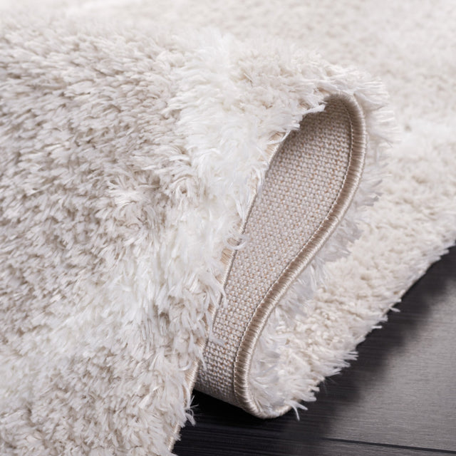 Safavieh Tahoe Shag Tho676H Silver/White Rug.