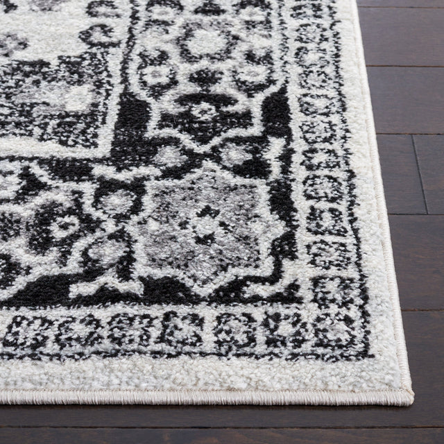 Safavieh Tulum Tul285A Ivory/Black Rug.