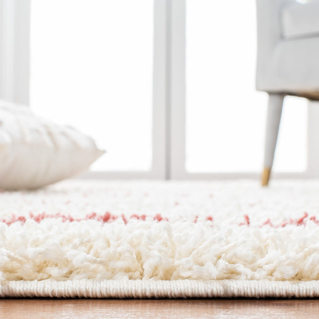 Safavieh Venus Shag Vns604V Ivory/Pink Rug.
