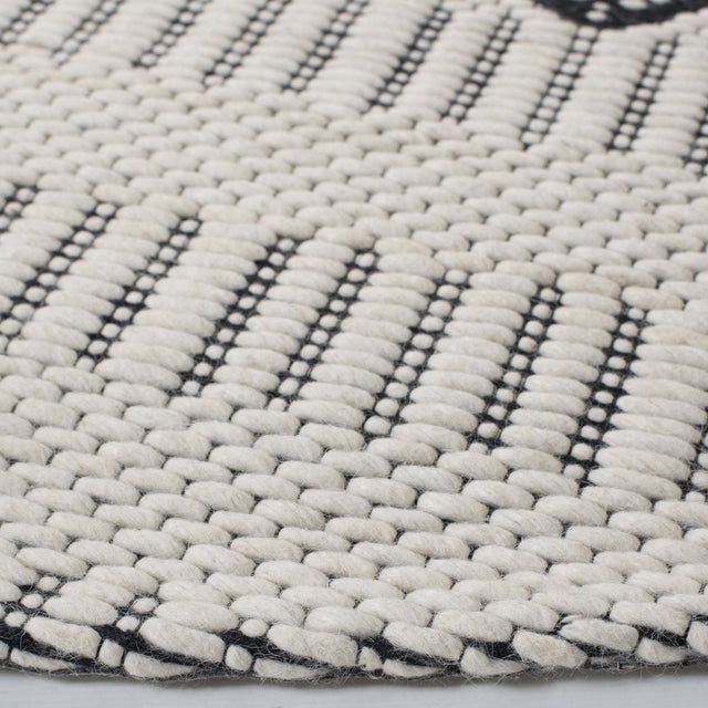 Safavieh Vermont Vrm150Z Ivory/Black Rug.