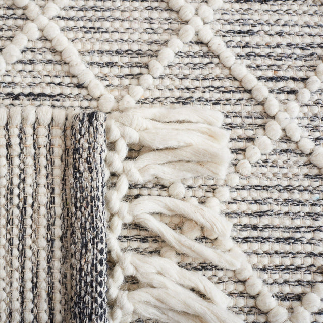 Safavieh Vermont Vrm256F Grey/Ivory Rug.