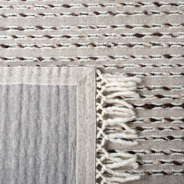 Safavieh Vermont Vrm307A Ivory Rug.
