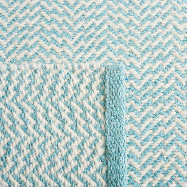 Safavieh Vermont Vrm902J Teal/Ivory Rug.