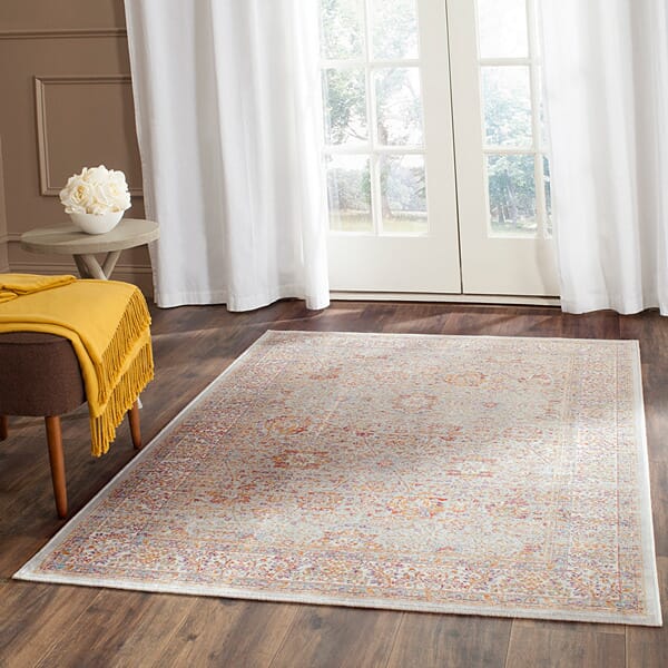 Safavieh Sevilla Sev810A Silver / Ivory Rugs.