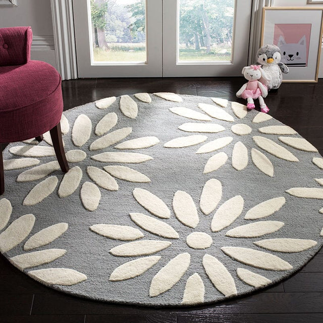 Safavieh Safavieh Kids Sfk914C Grey / Ivory Rugs.