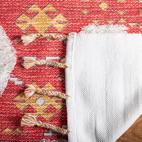 Safavieh Saffron Sfn105P Rust / Beige Rugs.