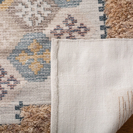 Safavieh Saffron Sfn108B Taupe / Ivory Rugs.