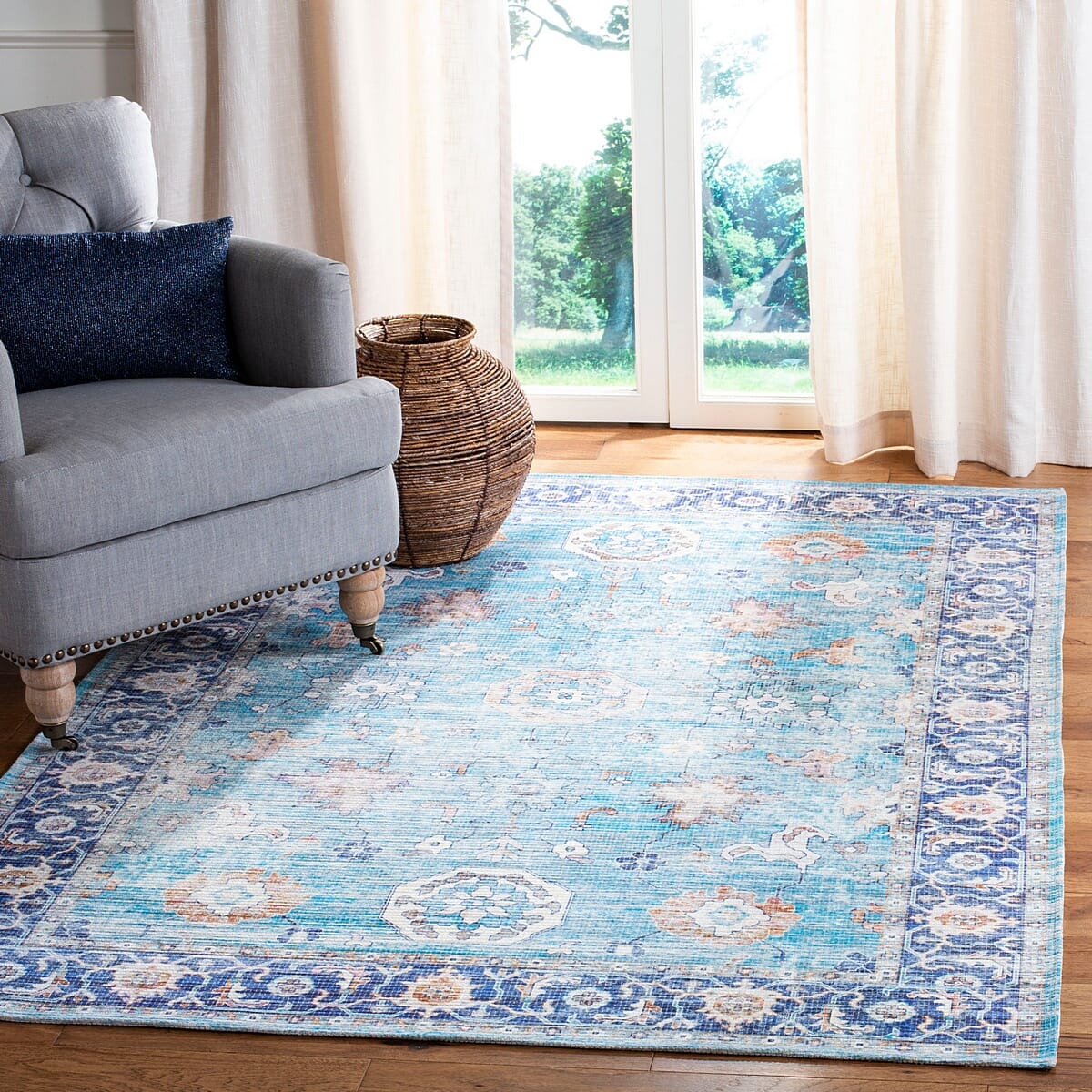 Safavieh Saffron Sfn201M Aqua / Navy Rugs.
