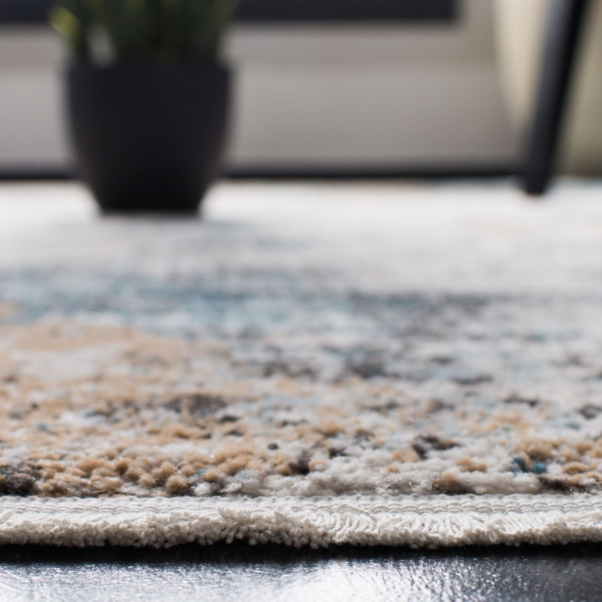 Safavieh Shivan Shv742A Ivory/Grey Rugs.