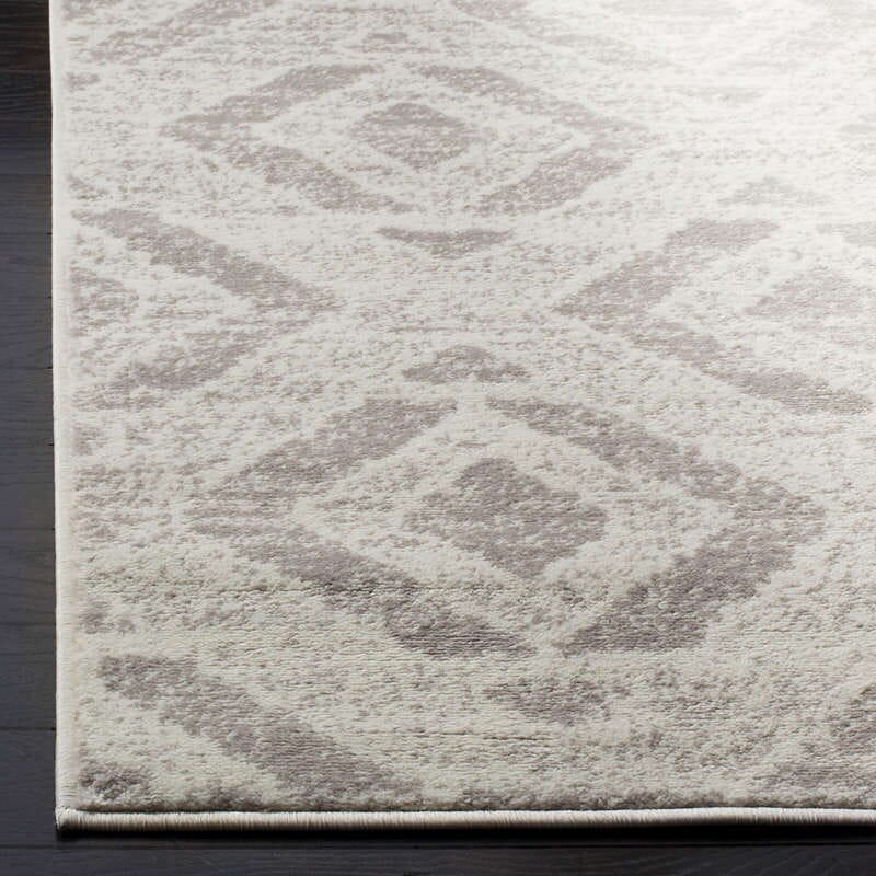Safavieh Skyler Sky190H Ivory / Grey Rugs.