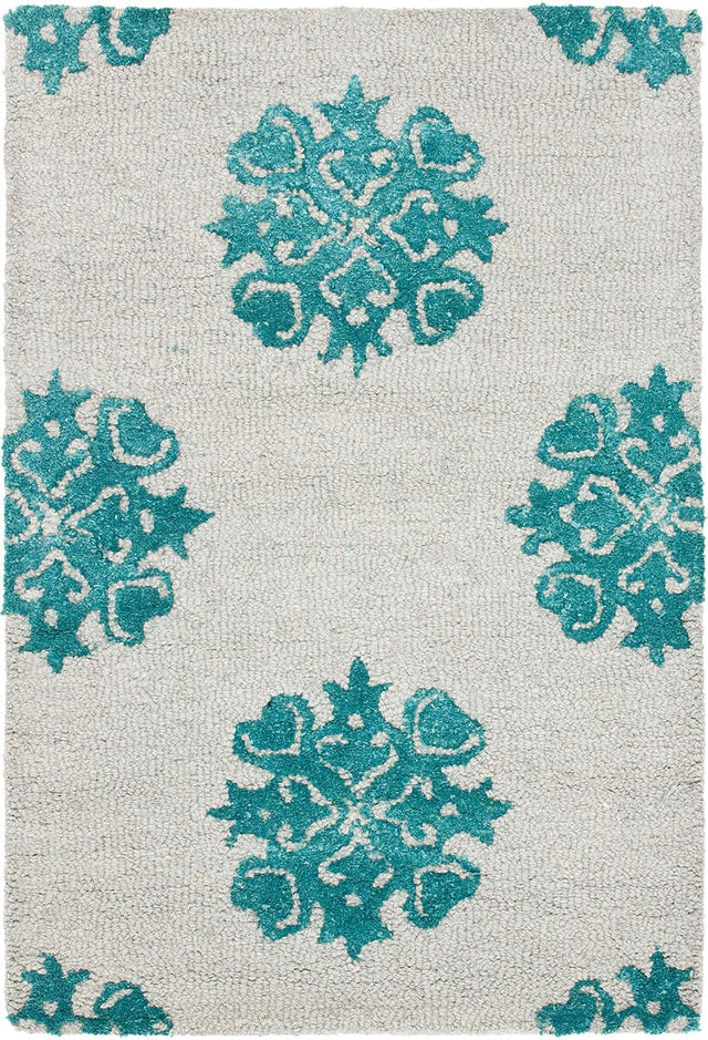 Safavieh Soho Soh213A Ivory / Light Blue Rugs.