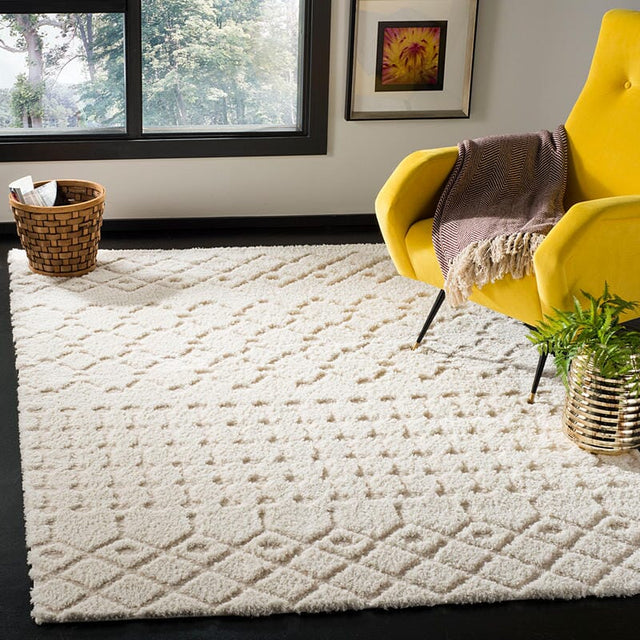 Safavieh Sparta Shag Spg509B Creme / Creme Rugs.