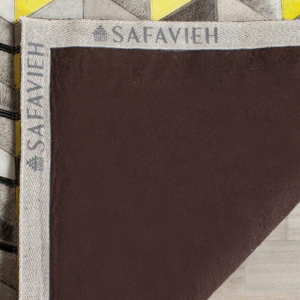 Safavieh Studio Leather Stl173A Ivory / Yellow Chevron Area Rug