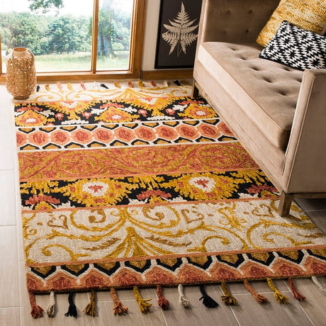 Safavieh Suzani Szn203A Rust / Gold Rugs.