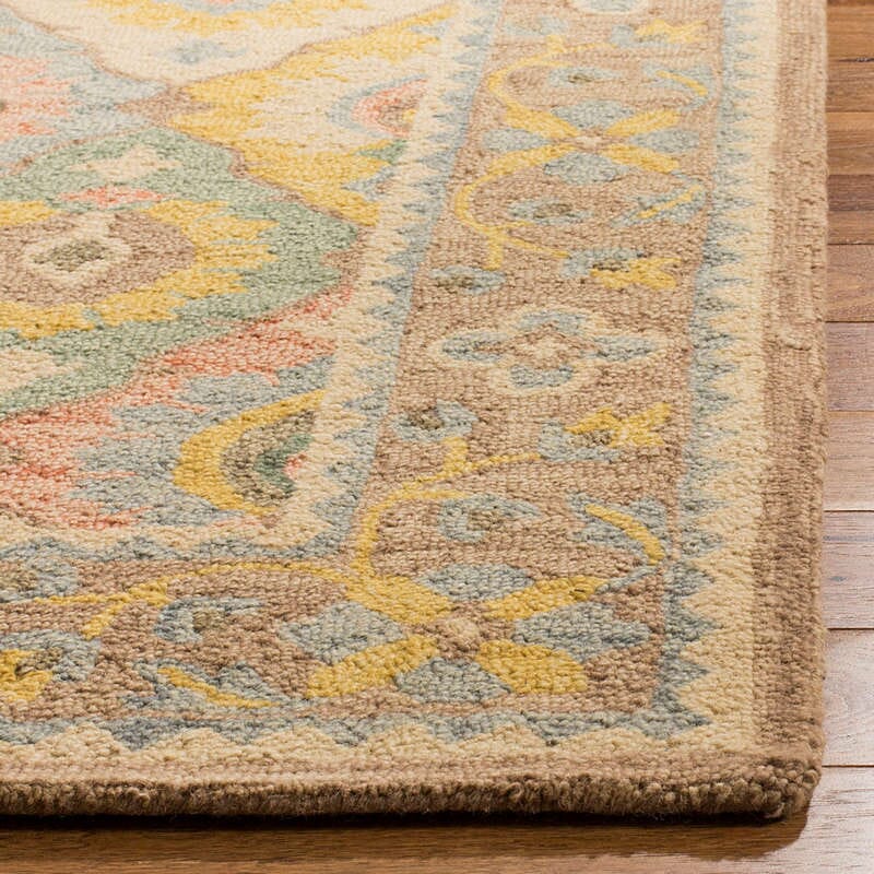 Safavieh Suzani Szn317A Ivory / Multi Rugs.