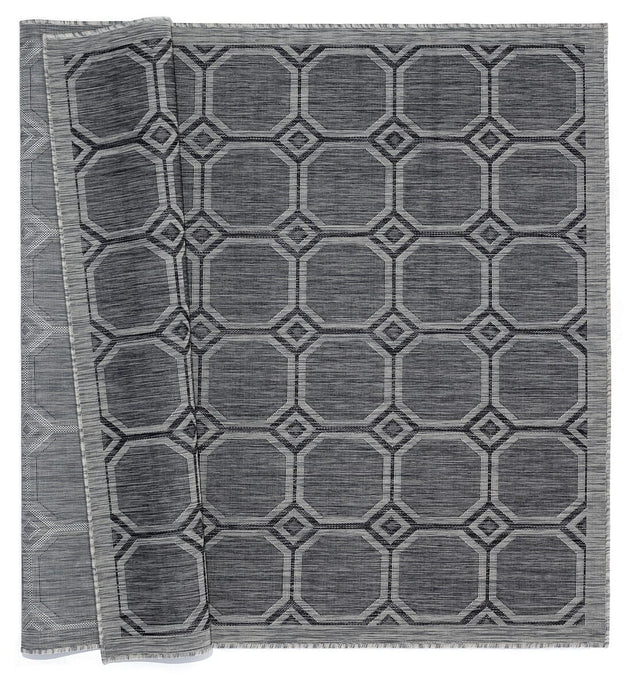 United Weavers Augusta Balos Black (3900-10670) Rugs.