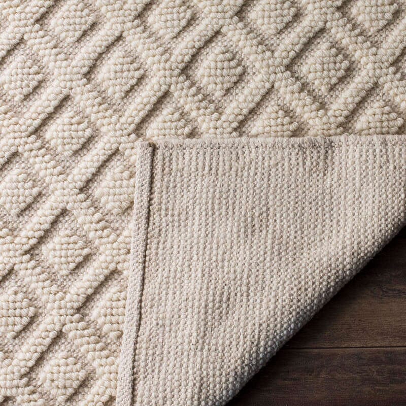 Safavieh Vermont Vrm104A Ivory Rug.