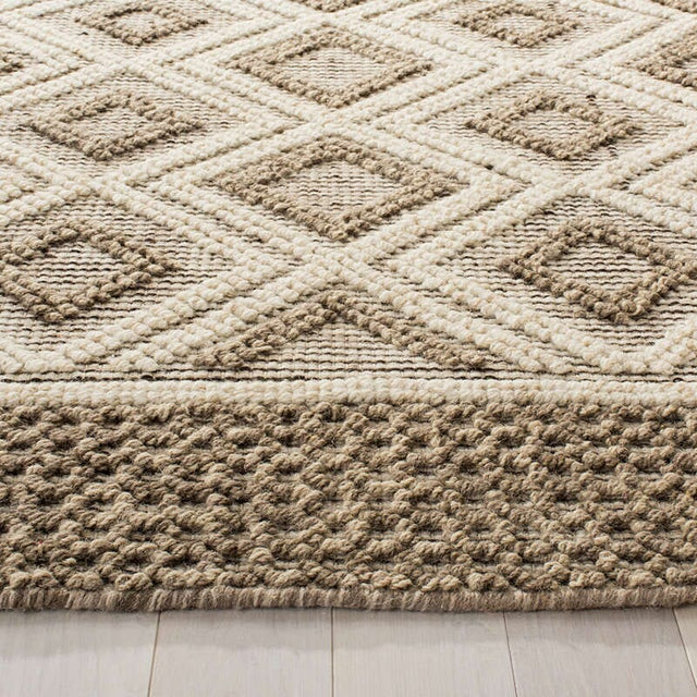 Safavieh Vermont Vrm212B Beige/Ivory Rug.