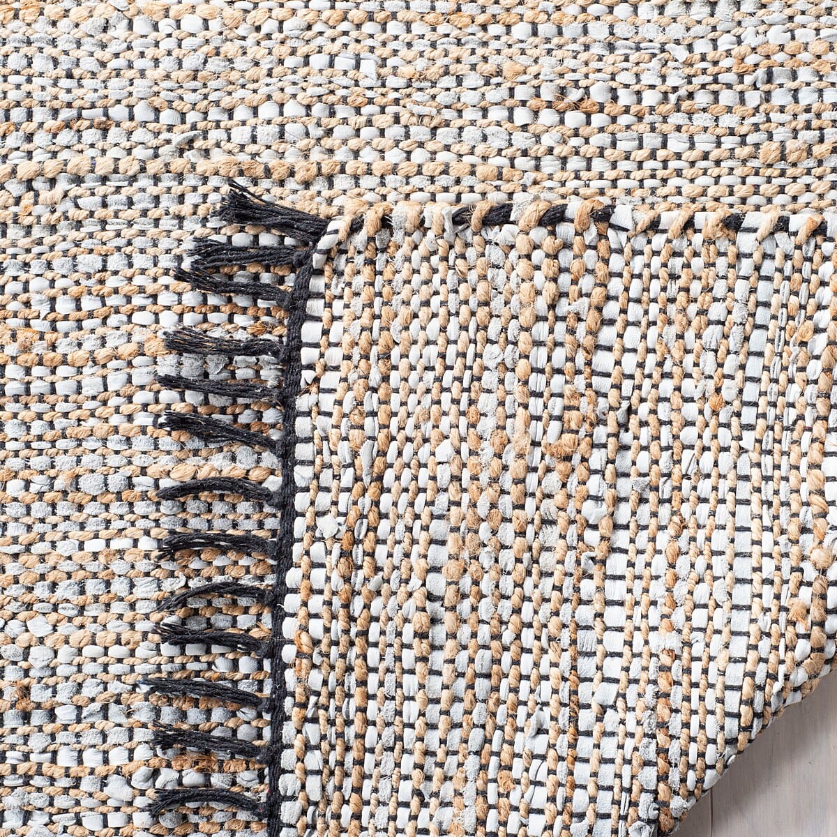 Safavieh Vintage Leather Vtl203G Silver Rugs.