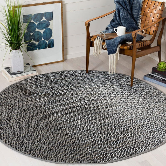 Safavieh Vintage Leather Vtl388A Light Grey / Grey Rugs.