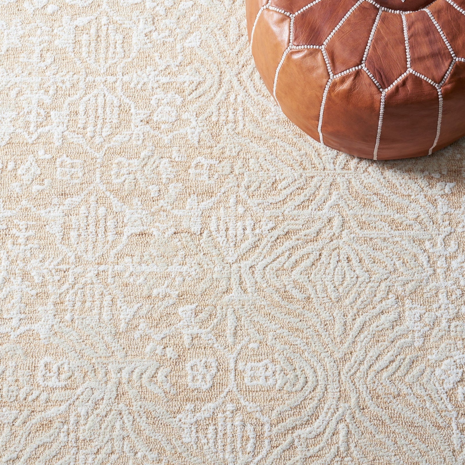 BuyAreaRugs.com White Rug Guide