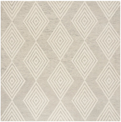 Safavieh Blossom 6'-0" x 6'-0" Rug in Silver / Ivory