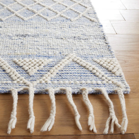 Safavieh Natura 4'-0" x 6'-0" Rug in Ivory / Blue
