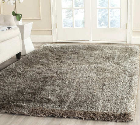Safavieh Sg-Sbs-South Beach Shag 4'-0" x 6'-0" Rug in Silver