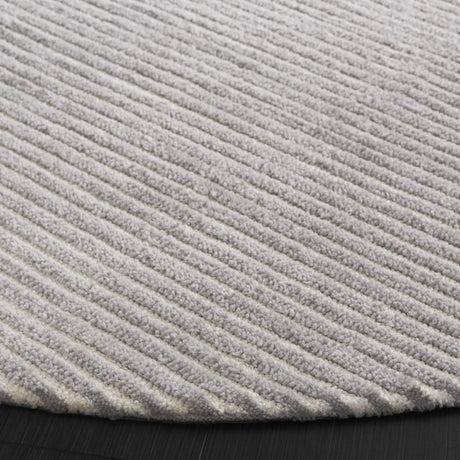 Safavieh Audrey 6'-0" x 6'-0" Rug in Ivory / Grey