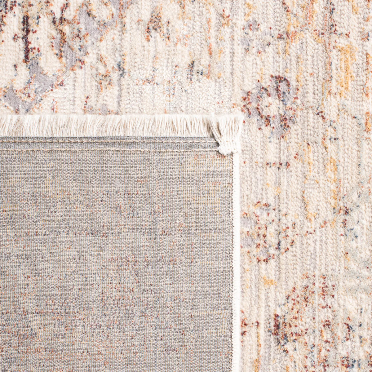 Safavieh Marvel 5'-1" x 7'-6" Rug in Beige / Gold
