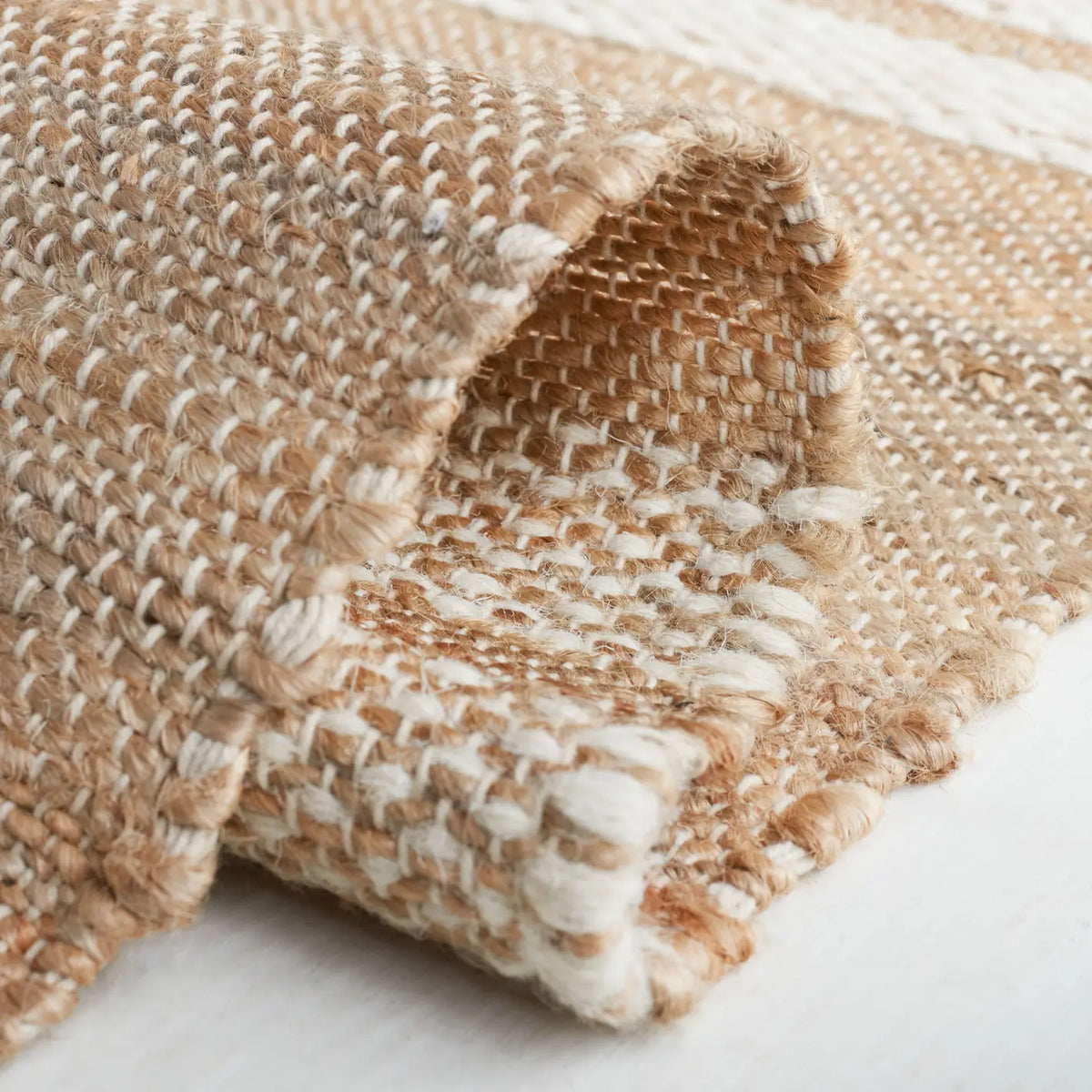 Safavieh Natural Fiber 4'-0" x 6'-0" Rug in Natural / Ivory