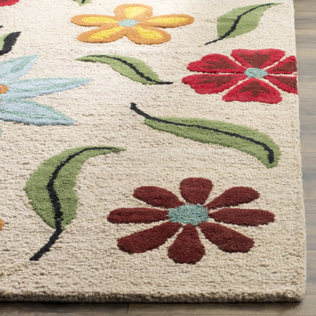 Safavieh Blossom 4'-0" x 6'-0" Rug in Beige / Multi