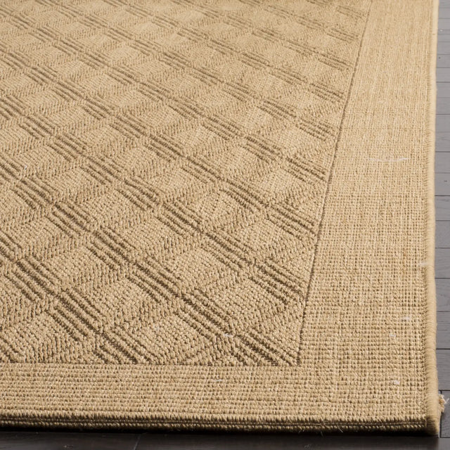 Safavieh Palm Beach 4'-0" x 6'-0" Rug in Maize