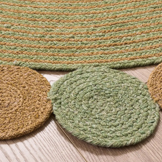 Safavieh Braided 5'-0" x 5'-0" Rug in Green / Gold