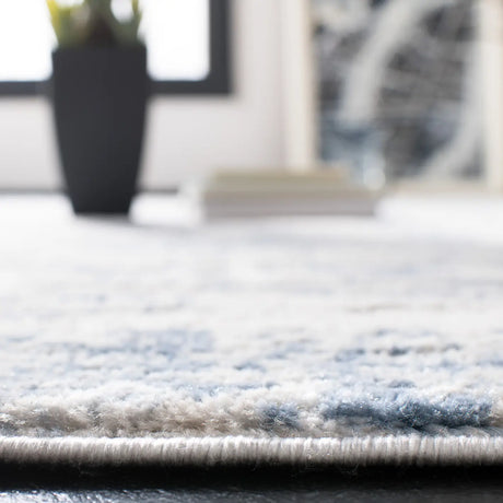Safavieh Amelia 700 4'-0" x 6'-0" Rug in Ivory / Blue
