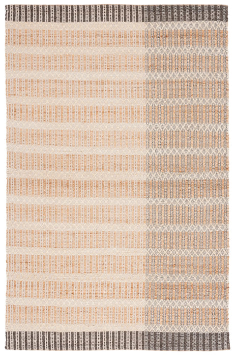 Safavieh Natural Fiber 4'-0" x 6'-0" Rug in Natural / Charcoal