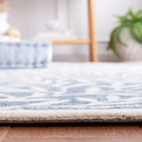 Safavieh Jardin 4'-0" x 6'-0" Rug in Blue / Ivory
