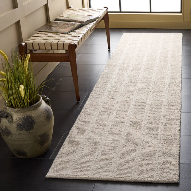 Safavieh Harvest 2'-3" x 9'-0" Rug in Ivory