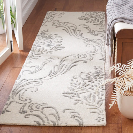 Safavieh Jardin 2'-3" x 8'-0" Rug in Ivory / Grey