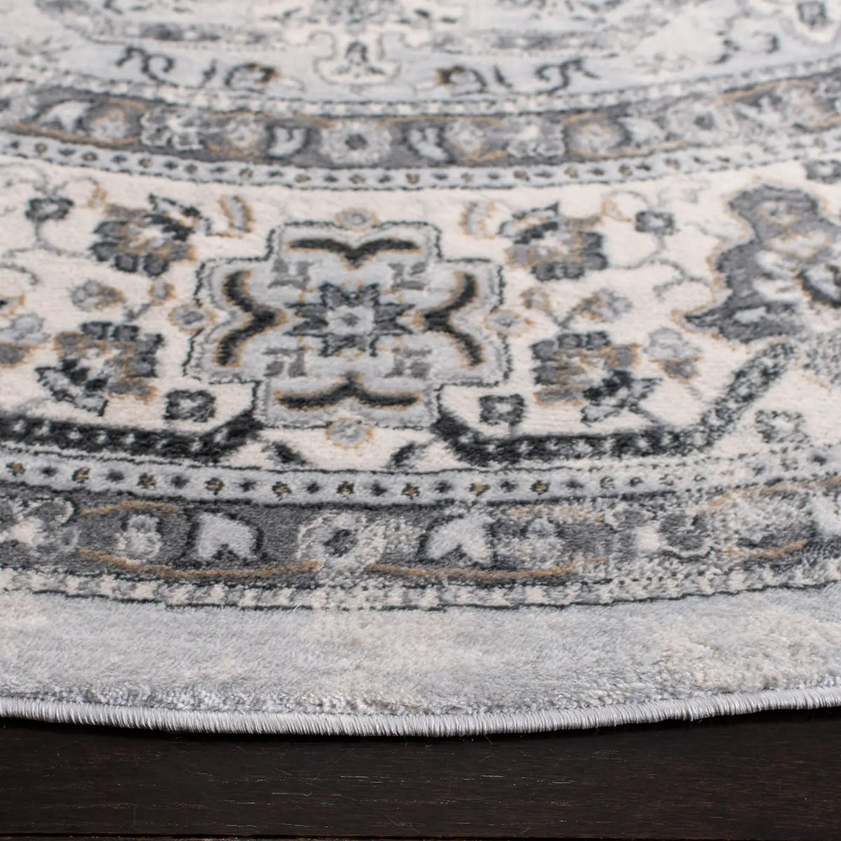 Safavieh Isabella 5'-3" x 5'-3" Rug in Dark Grey / Cream